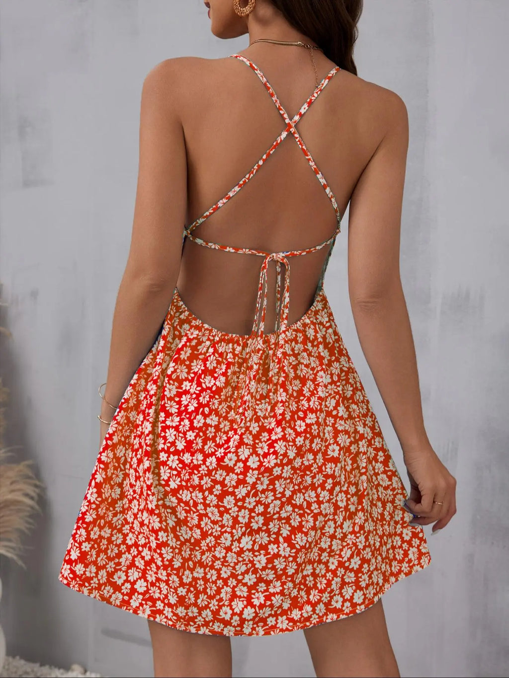Women'S Ditsy Floral Print Criss Cross Tie Sleeveless Backless Cami Dress, Boho Fashion Spaghetti Strap a Line Short Dress for Beach Holiday Vacation, Ladies Summer Clothes, Bohemian Casual Womenswear