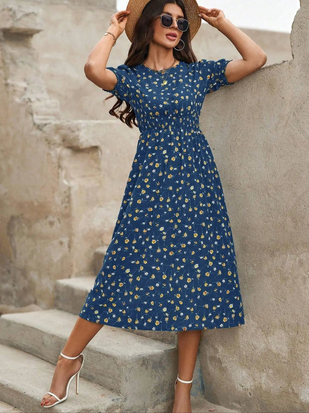 Women'S Floral Print Bubble Hem Dress, round Neck Waist Cinched Design, Boho Style Midi Skirt, Fitted Short Sleeve, All Seasons, Chic