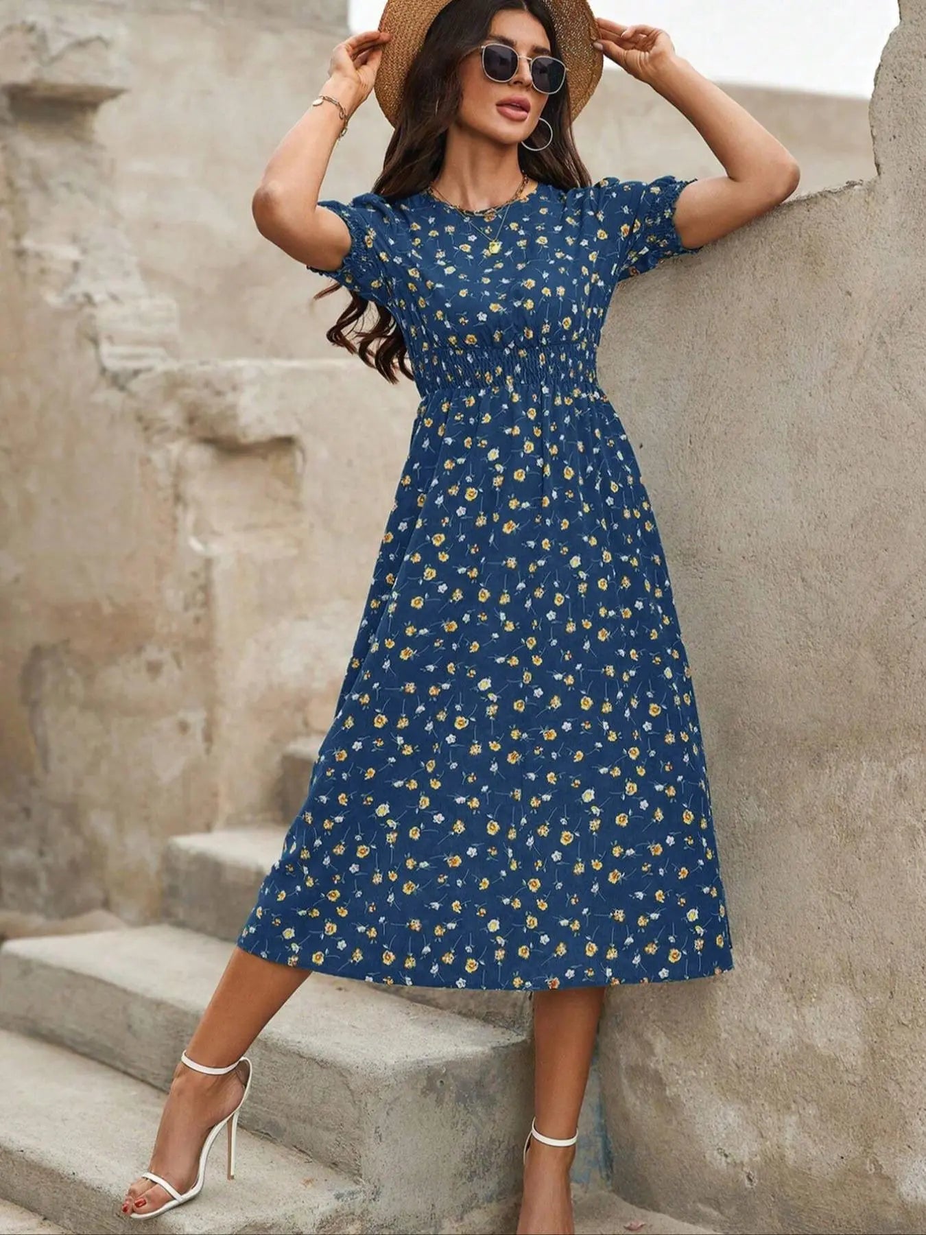 Women'S Floral Print Bubble Hem Dress, round Neck Waist Cinched Design, Boho Style Midi Skirt, Fitted Short Sleeve, All Seasons, Chic
