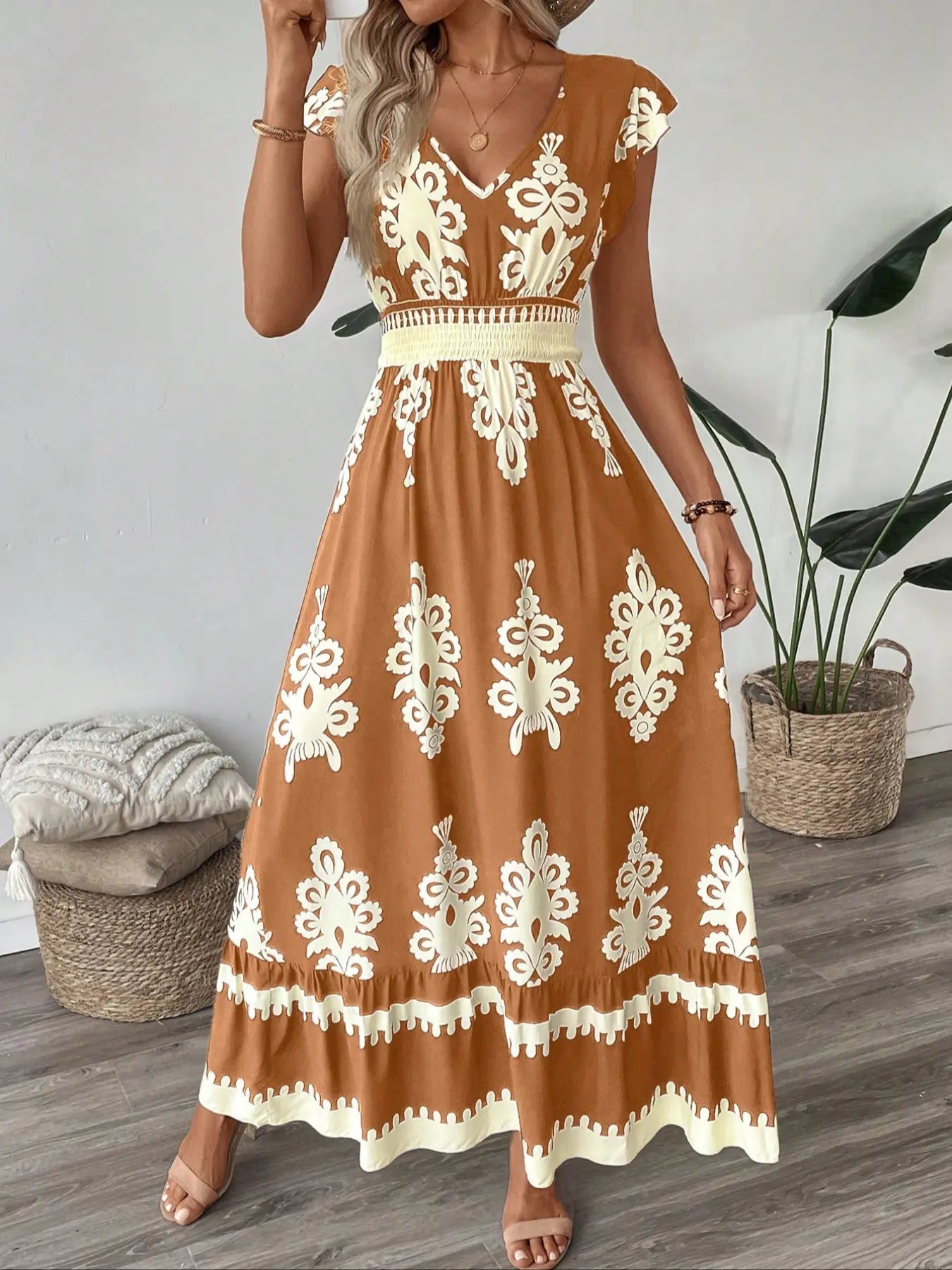 Women'S V Neck Ruffle Hem A-Line Dress, Fitted, Elegant All over Print, Elastic Waist, Moderate Woven Fabric, Casual Vacation Wear