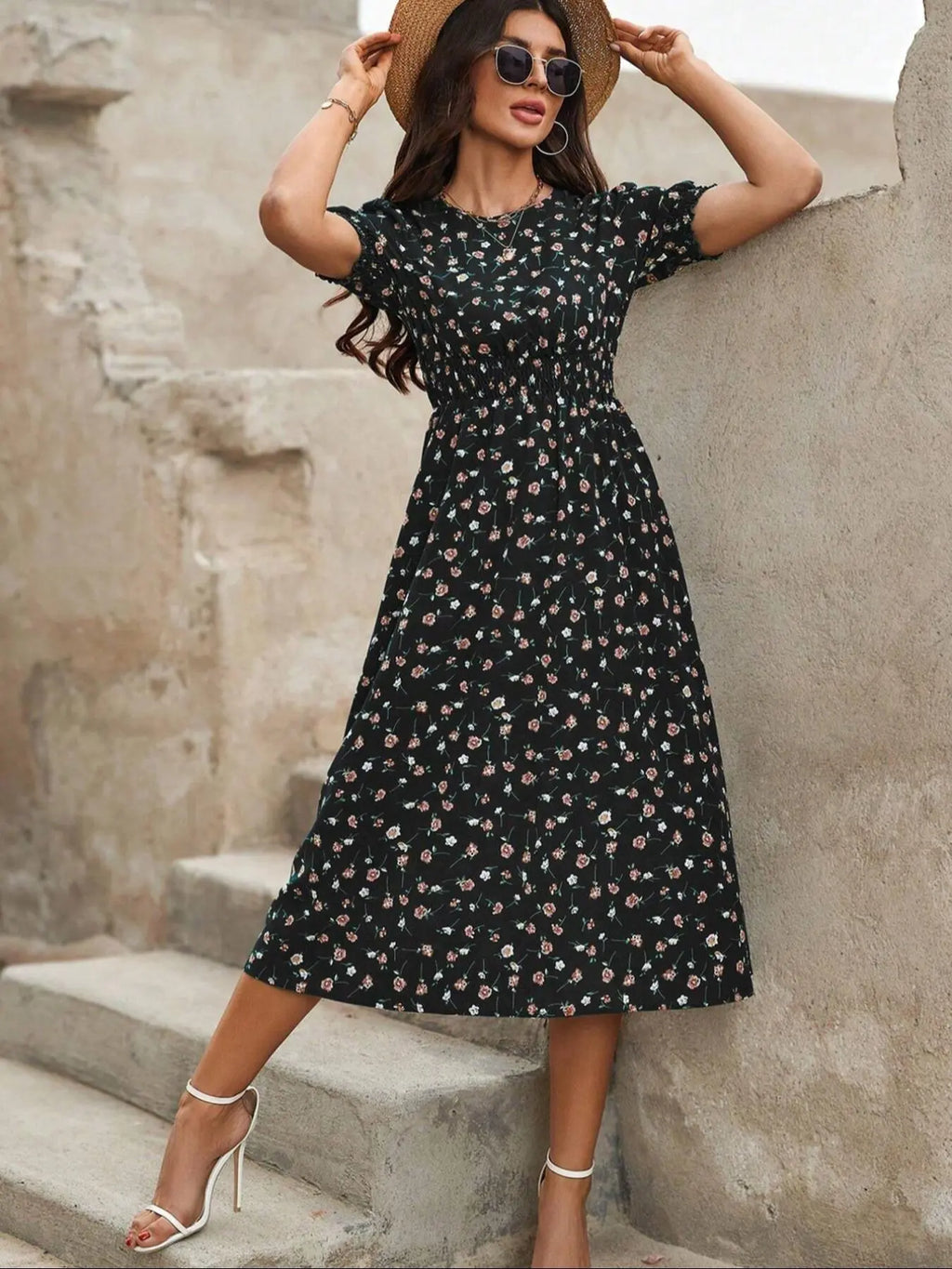 Women'S Floral Print Bubble Hem Dress, round Neck Waist Cinched Design, Boho Style Midi Skirt, Fitted Short Sleeve, All Seasons, Chic