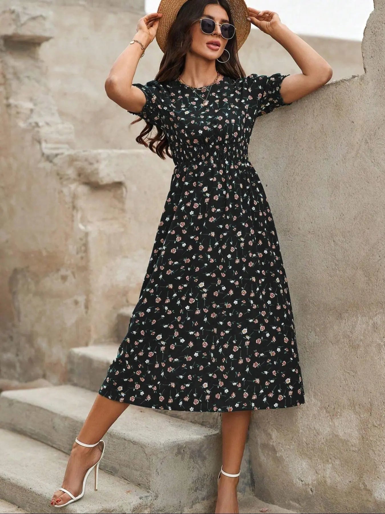 Women'S Floral Print Bubble Hem Dress, round Neck Waist Cinched Design, Boho Style Midi Skirt, Fitted Short Sleeve, All Seasons, Chic