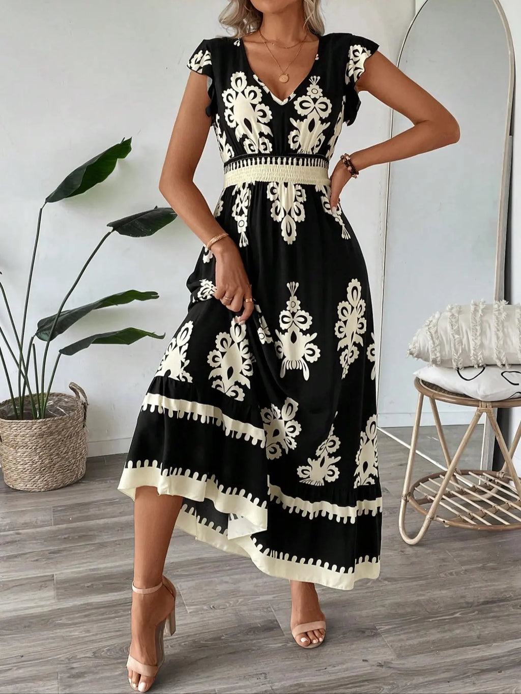 Women'S V Neck Ruffle Hem A-Line Dress, Fitted, Elegant All over Print, Elastic Waist, Moderate Woven Fabric, Casual Vacation Wear