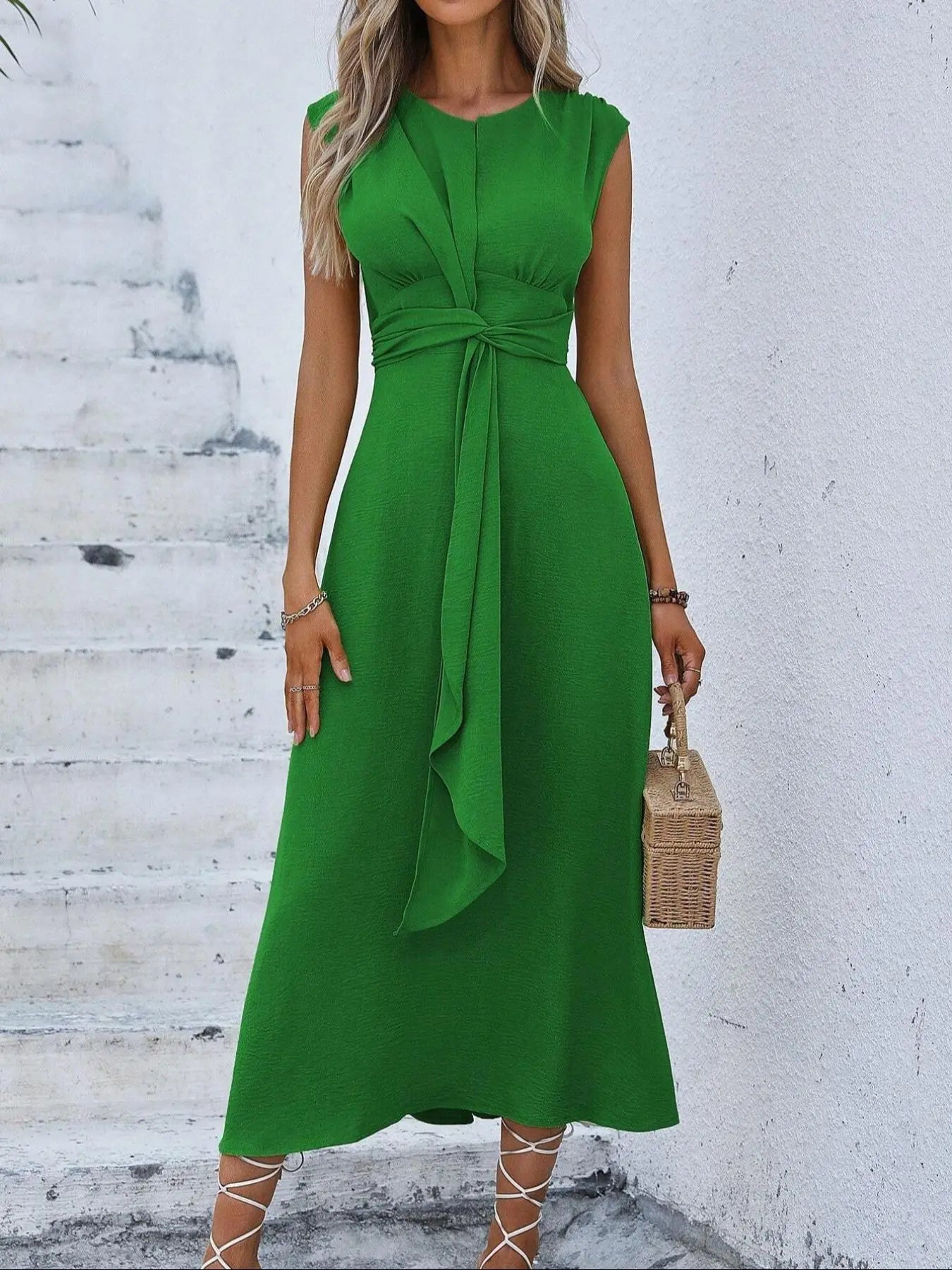 Women'S Sleeveless round Neck Plain Waist-Cinched A-Line Dress with Slimming Front Design and Elegance, Perfect for Daily Commute