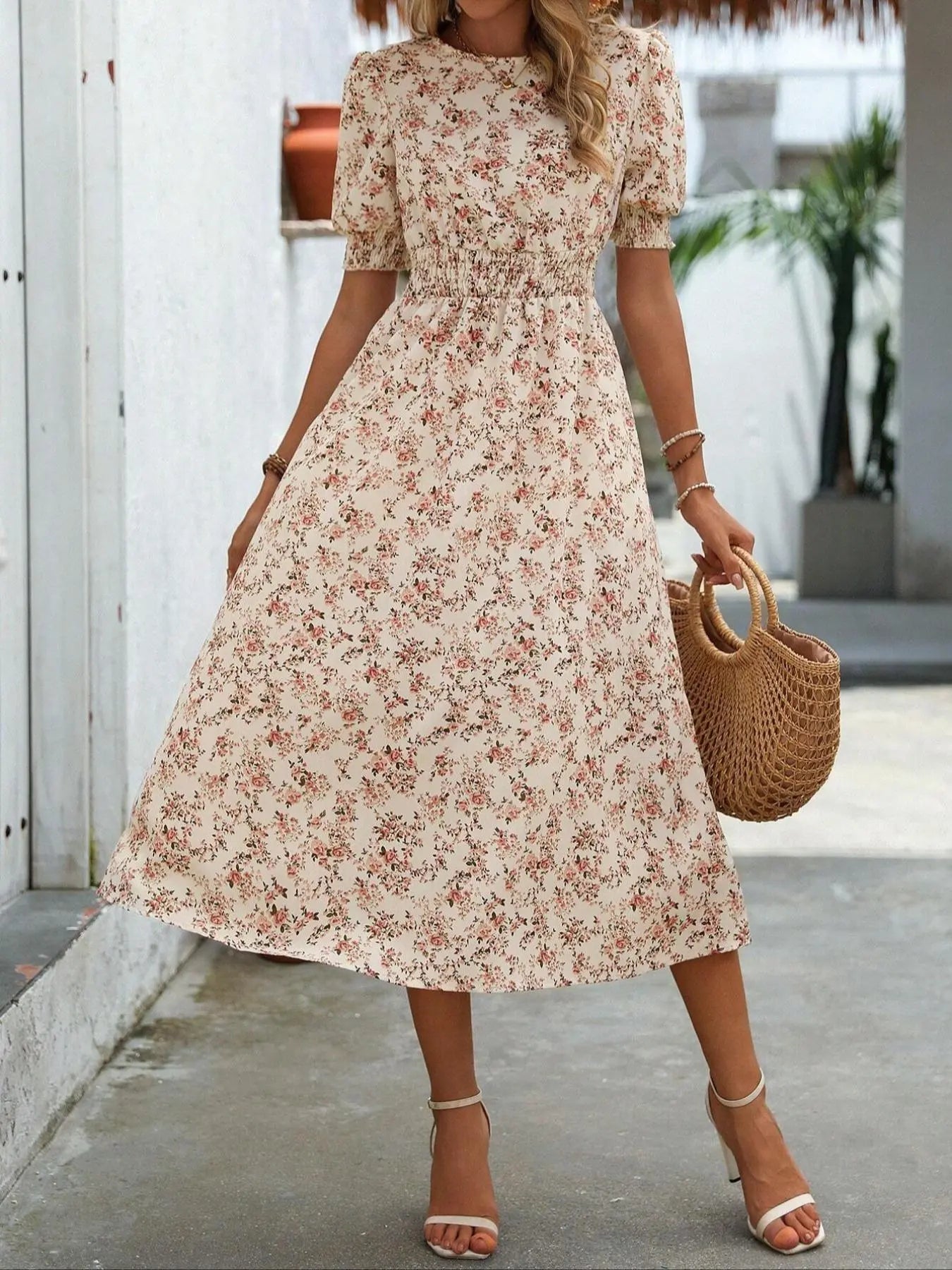 Women'S Floral Print Bubble Hem Dress, round Neck Waist Cinched Design, Boho Style Midi Skirt, Fitted Short Sleeve, All Seasons, Chic
